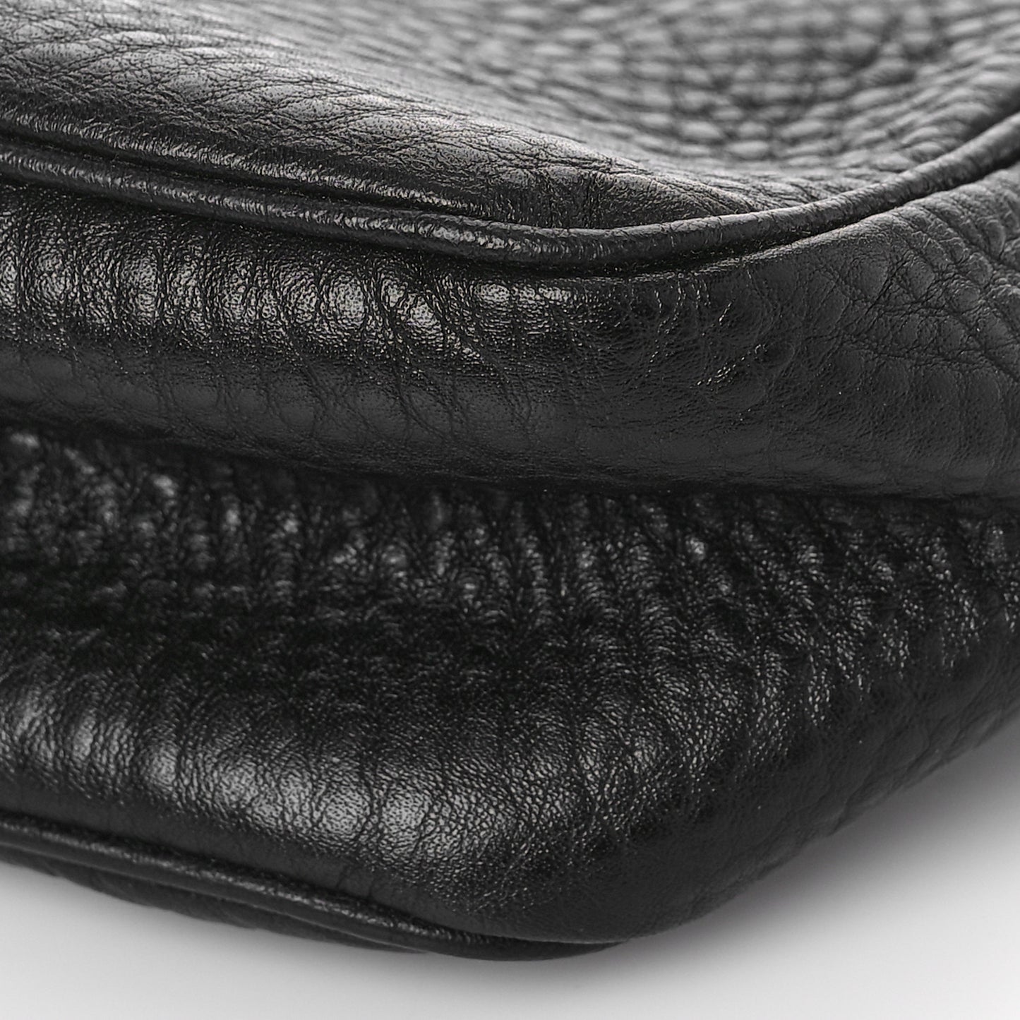 Vitello Daino Pochette Bag Black