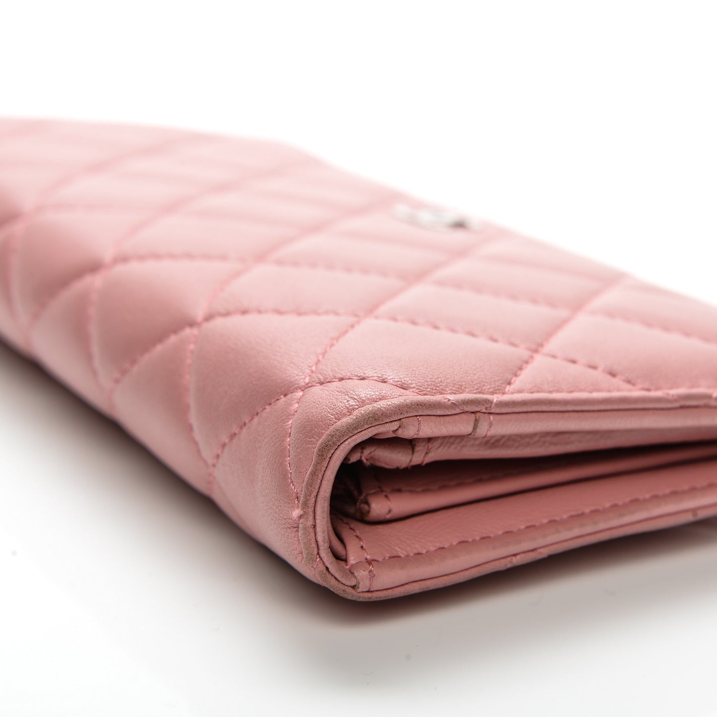 Lambskin Quilted Yen Wallet Pink