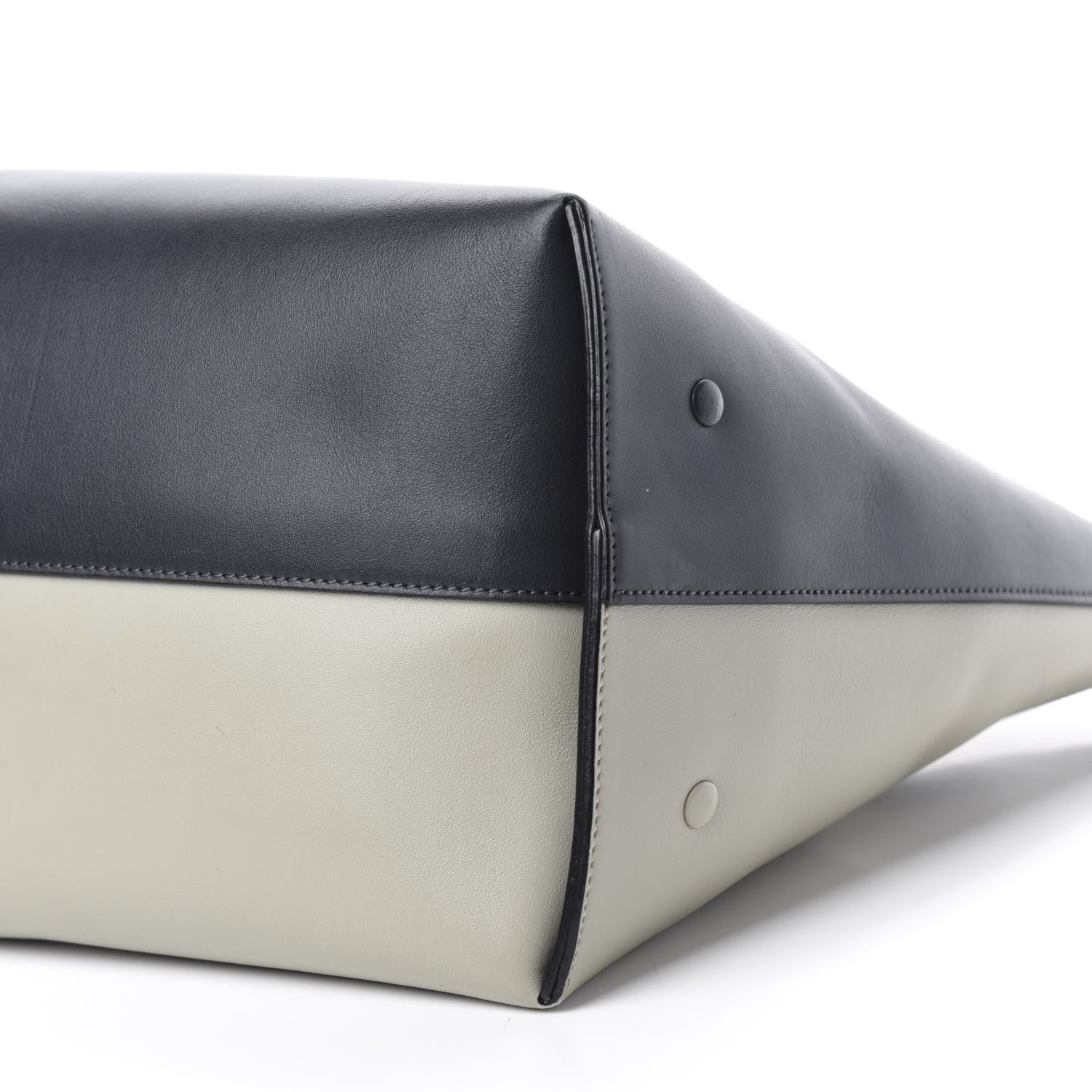 Chloe Smooth Calfskin Medium Baylee Two Tone Tote Marshmallow Grey Black 7 of 10