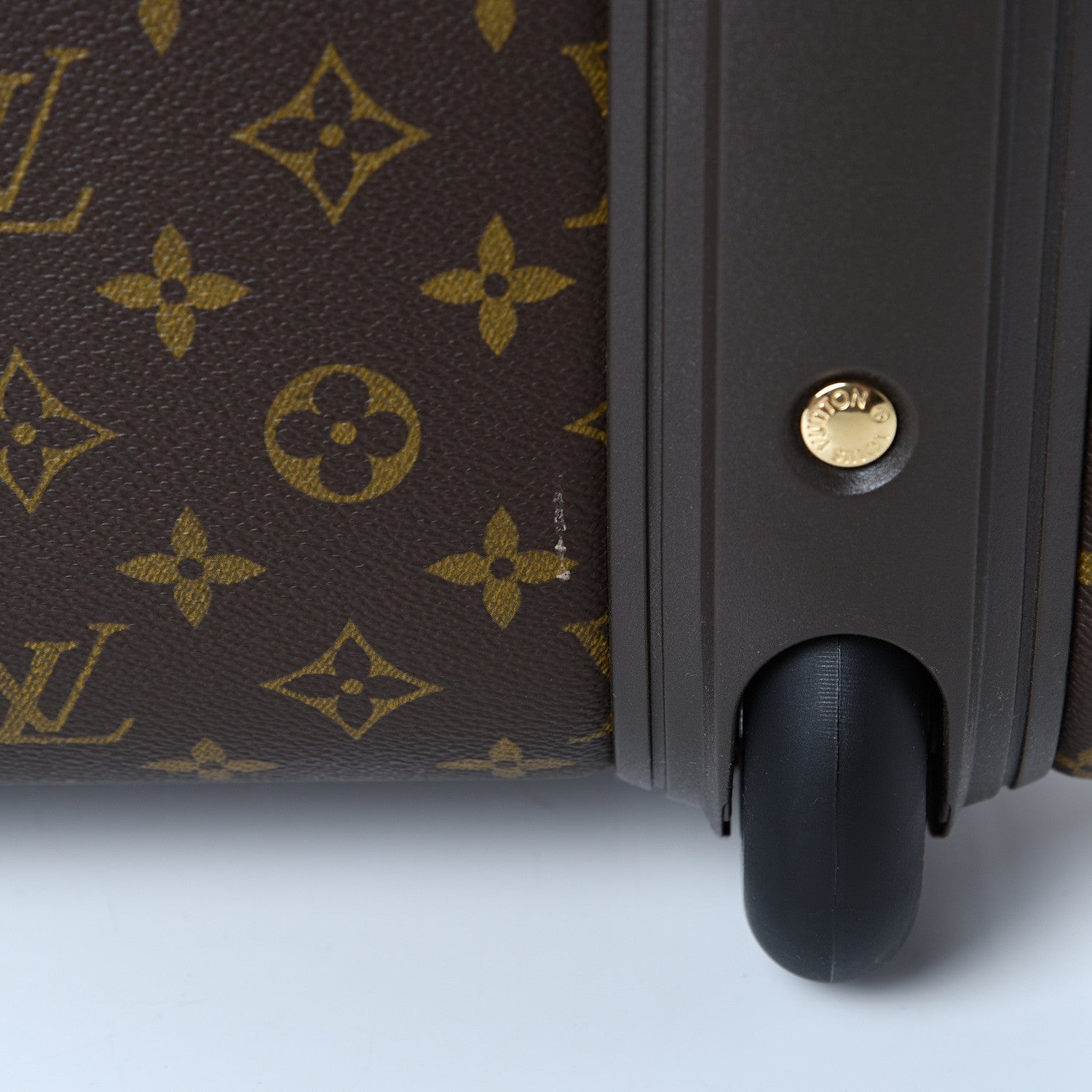 Louis Vuitton Monogram Pegase 60 12 of 15