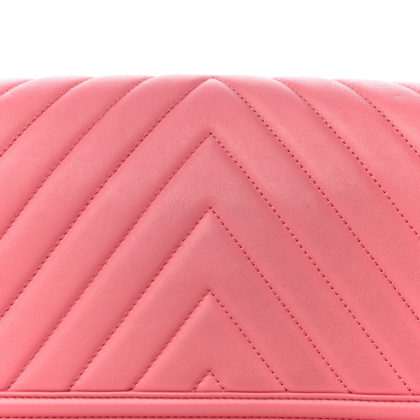 Lambskin Chevron Quilted Medium Boy Flap Pink