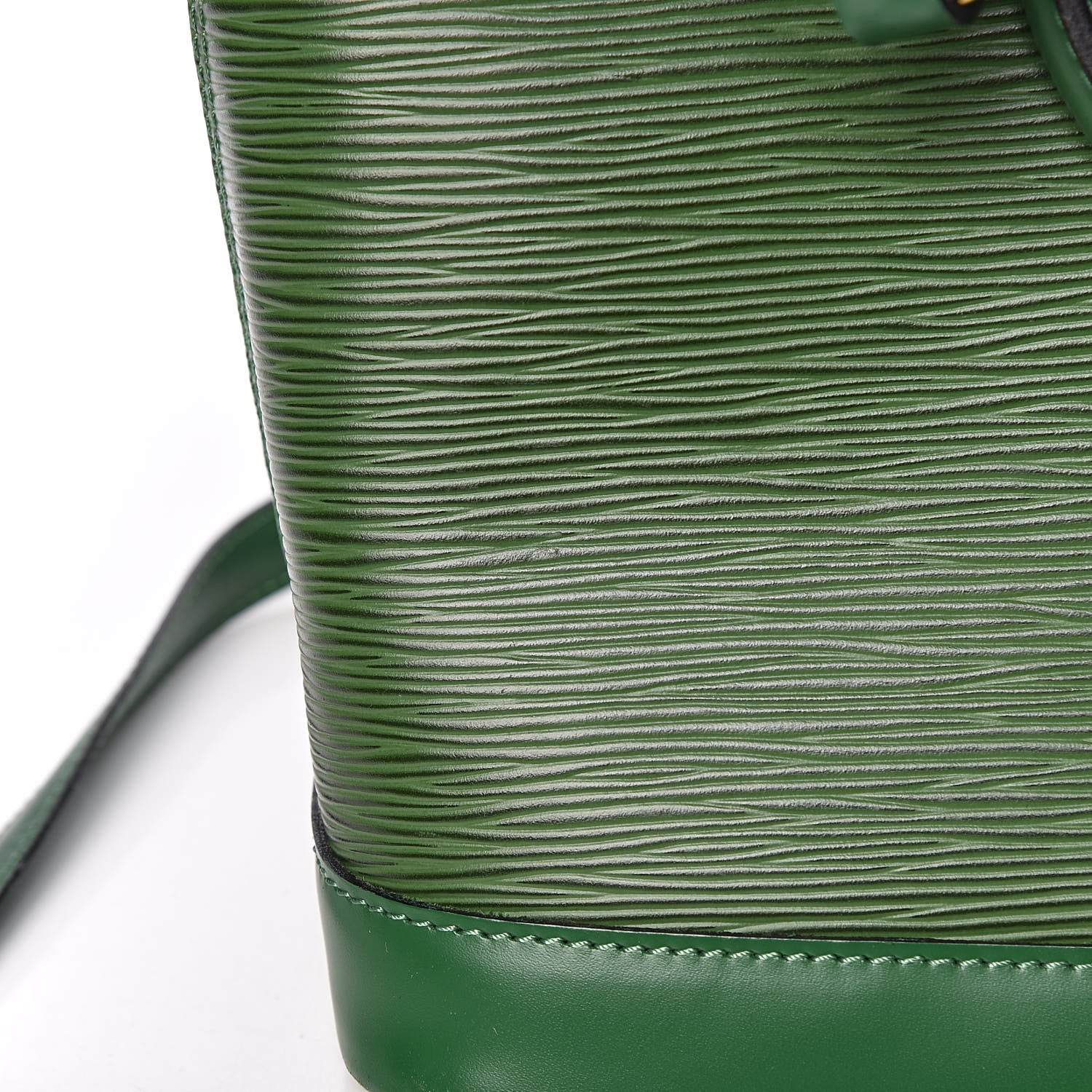 Louis Vuitton Epi Alma PM Borneo 16 of 24