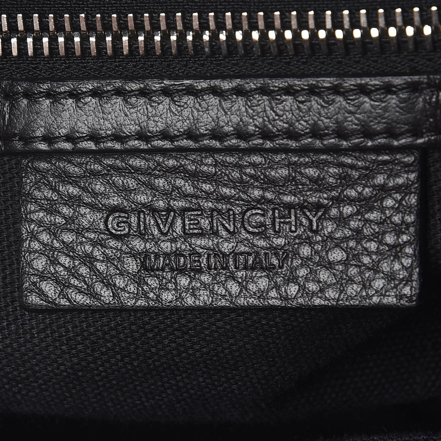 Pebbled Calfskin Small Nightingale Black