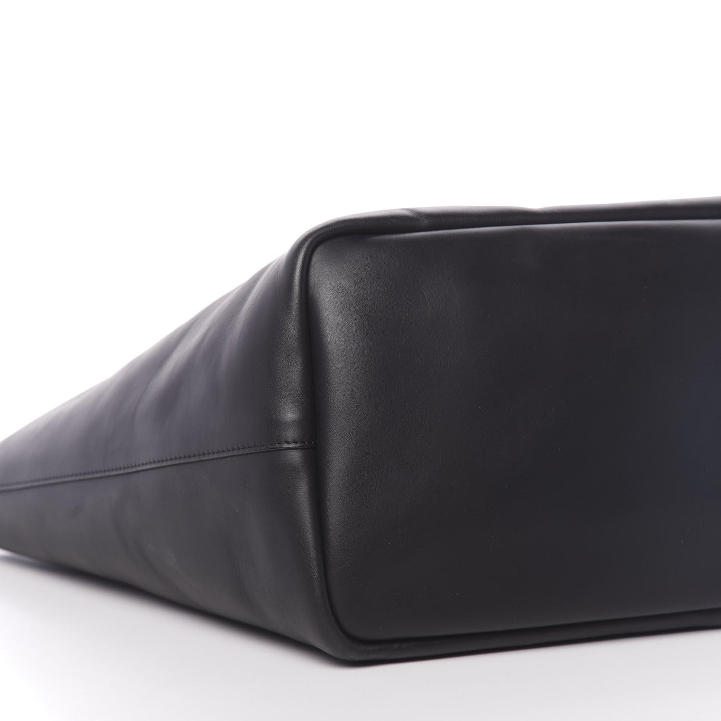 Calfskin Large Antigona Tote Black