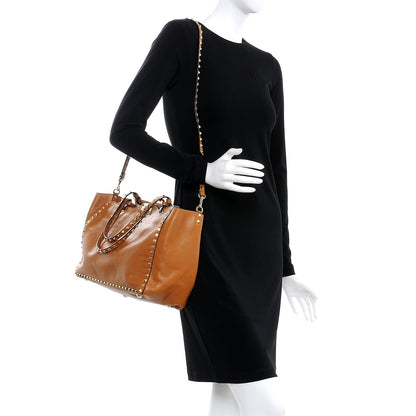 Valentino Garavani Textured Calfskin Medium Rockstud Tote Camel 2 of 8