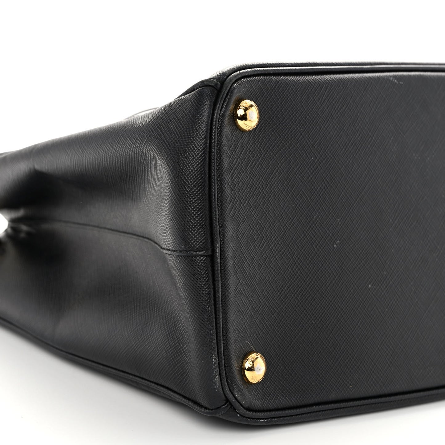 Saffiano Medium Galleria Double Zip Tote Black