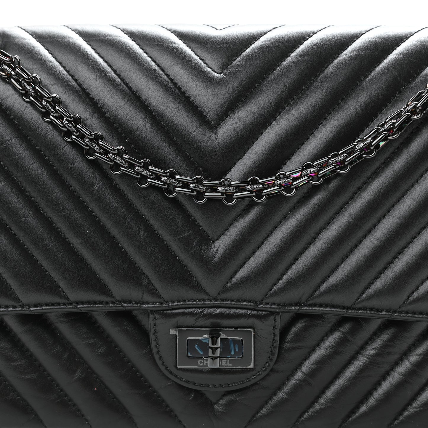 Aged Calfskin Chevron Quilted 2.55 Reissue 226 So Black