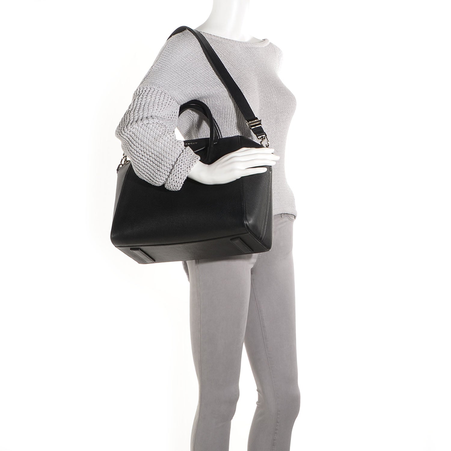 Givenchy Sugar Goatskin Medium Antigona Black 2 of 9