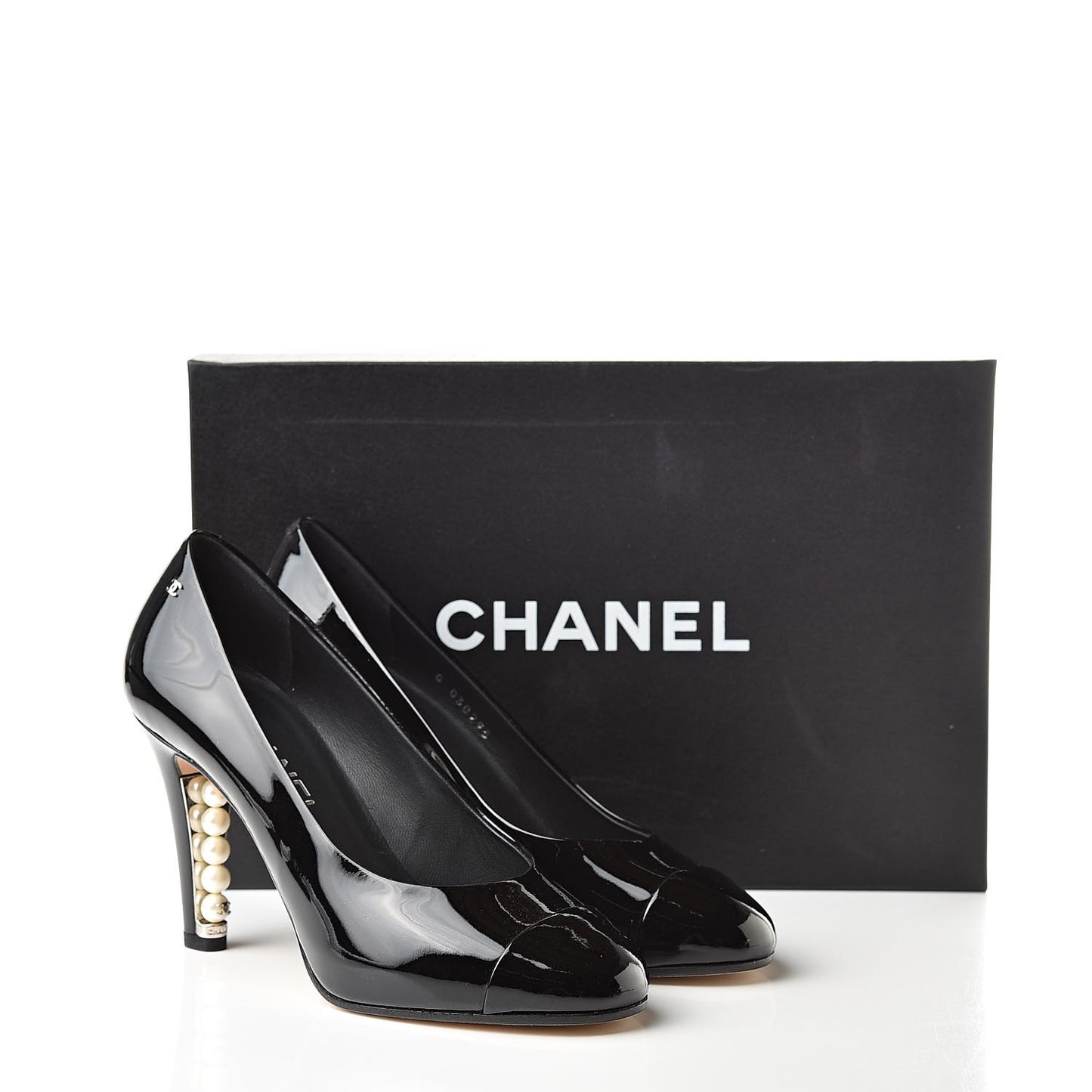 Patent Calfskin Cap Toe CC Pearl Pumps 36.5 Black