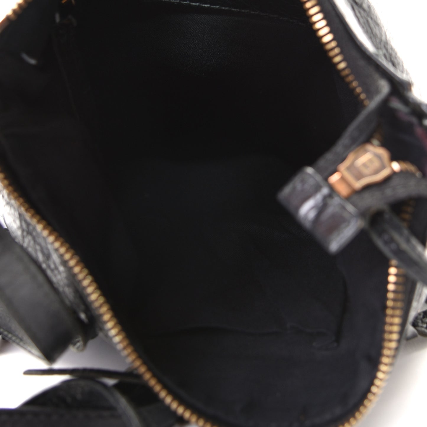 Agneau Classic Hardware Flat Crossbody Black