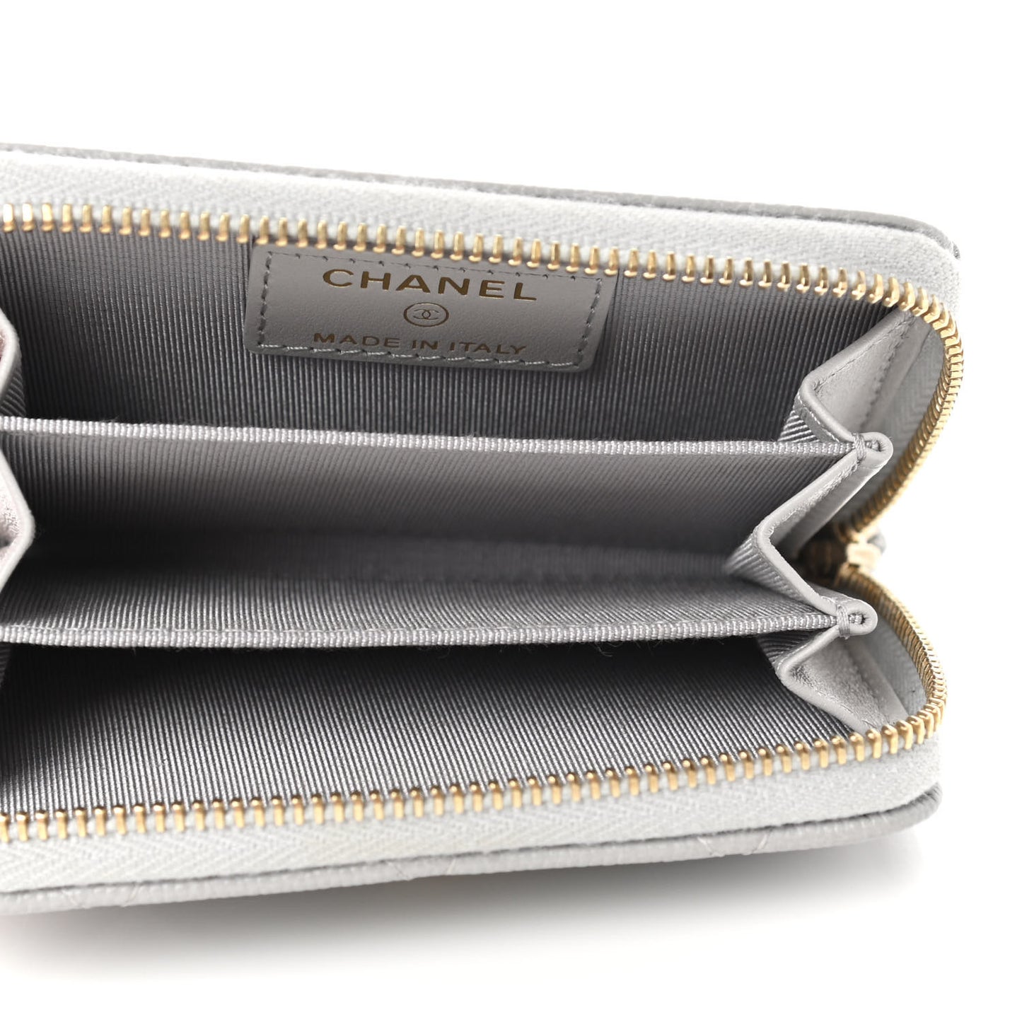 Caviar Quilted Zip Coin Purse Grey