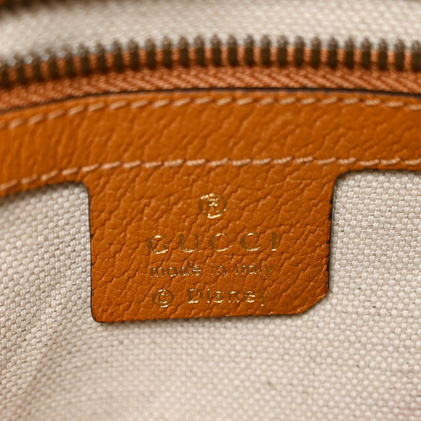 X DISNEY Mini Vintage GG Supreme Monogram Mickey Mouse Small Belt Bag 90 36 Beige Vintage Sun Oil