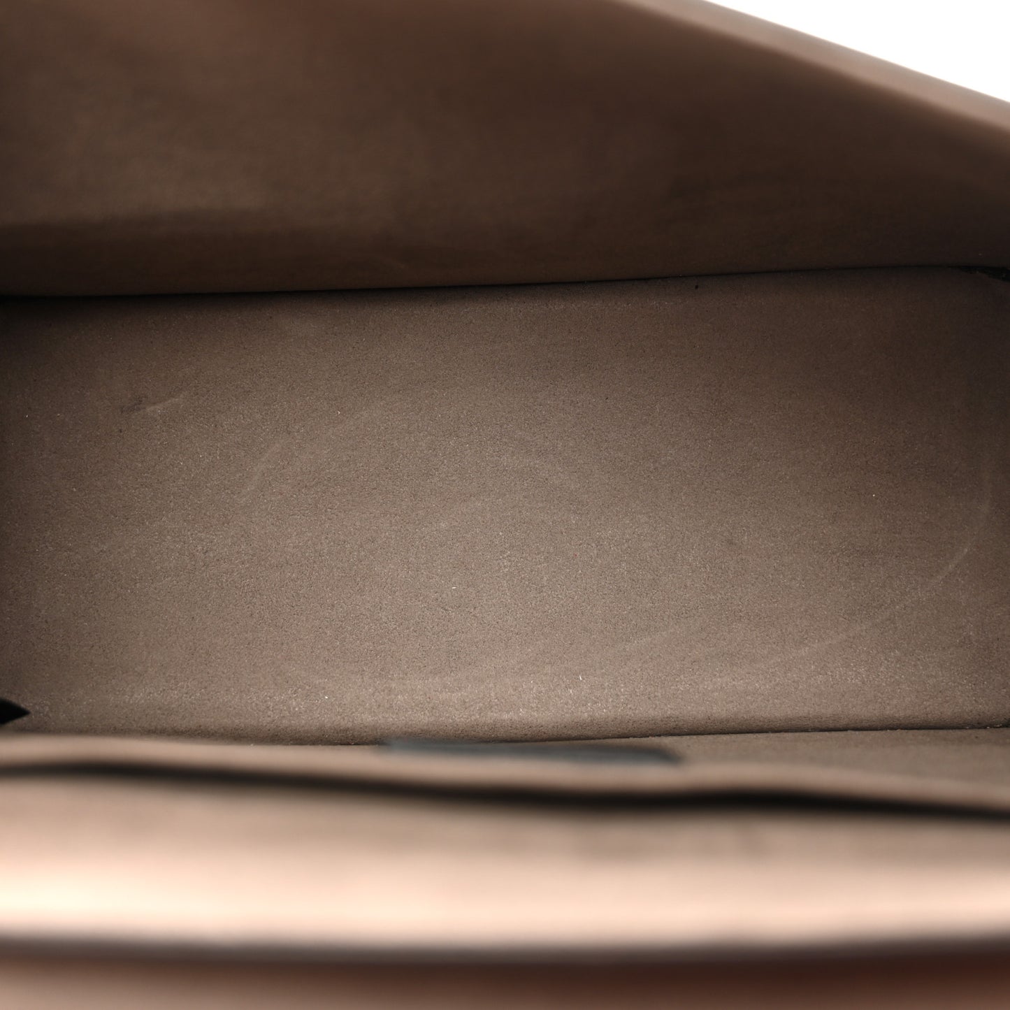 Vitello Century F is Fendi Kan I Shoulder Bag Fragola
