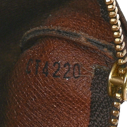 Louis Vuitton Monogram Key Pouch 7 of 9