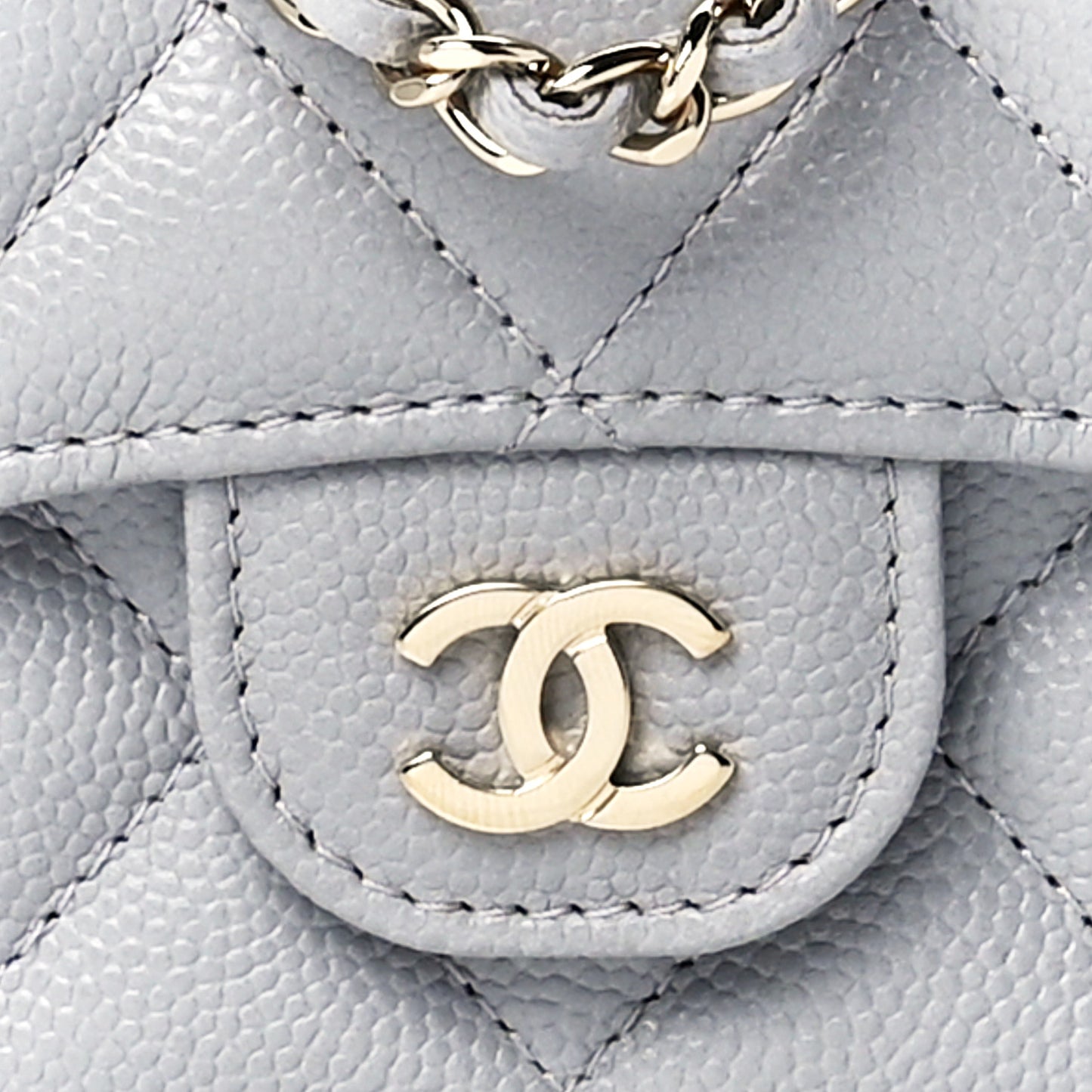 Caviar Quilted Flap Card Holder On Chain Grey