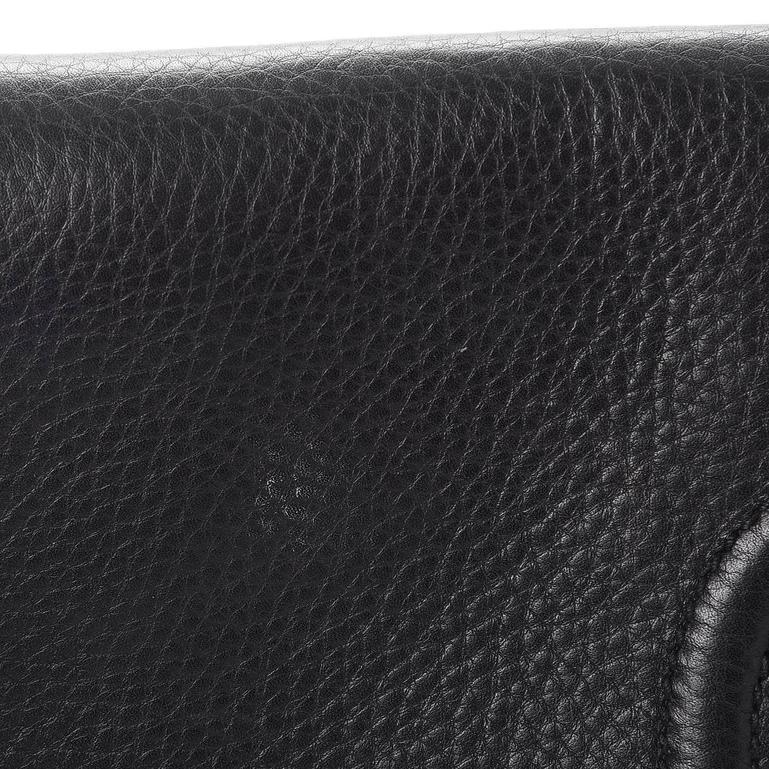 Gucci Pebbled Calfskin Medium Soho Clutch Black 9 of 10