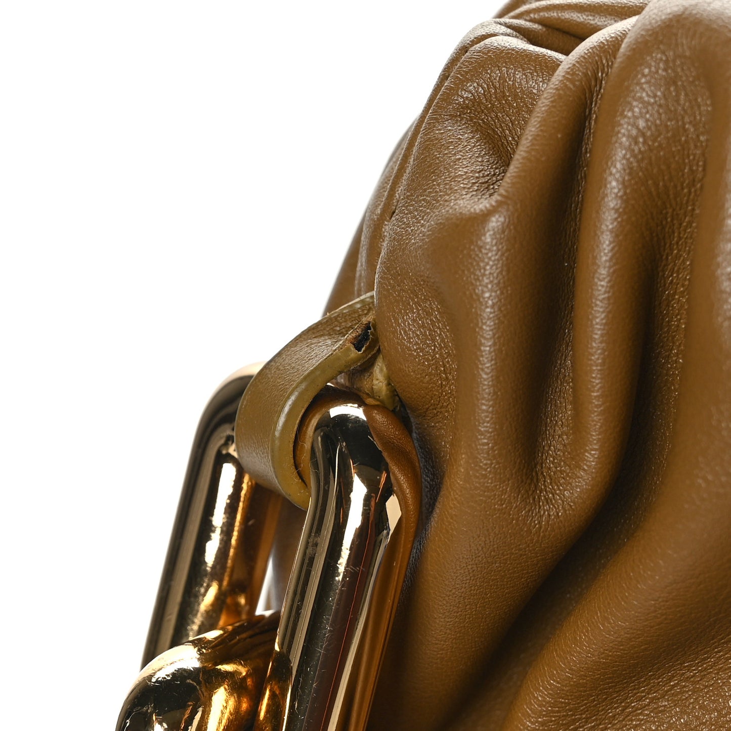 Calfskin The Pouch Chain Cammello