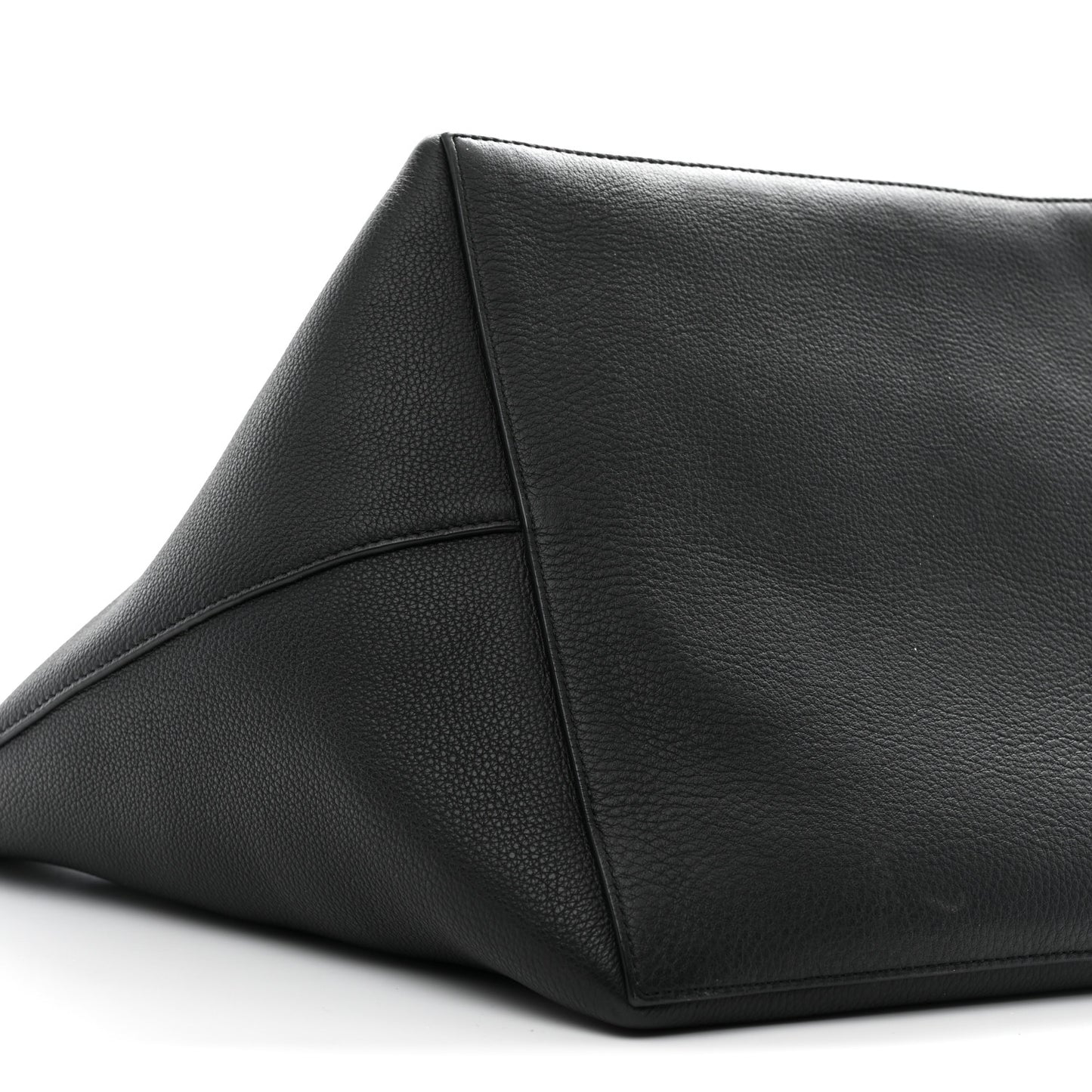 Grained Calfskin Park Tote Three Black