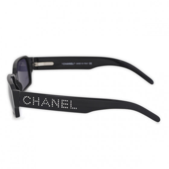 CHANEL ロゴストーン 5060 B Chanel Crystal Sunglasses 5060-B Black 19376 – FASHIONPHILE