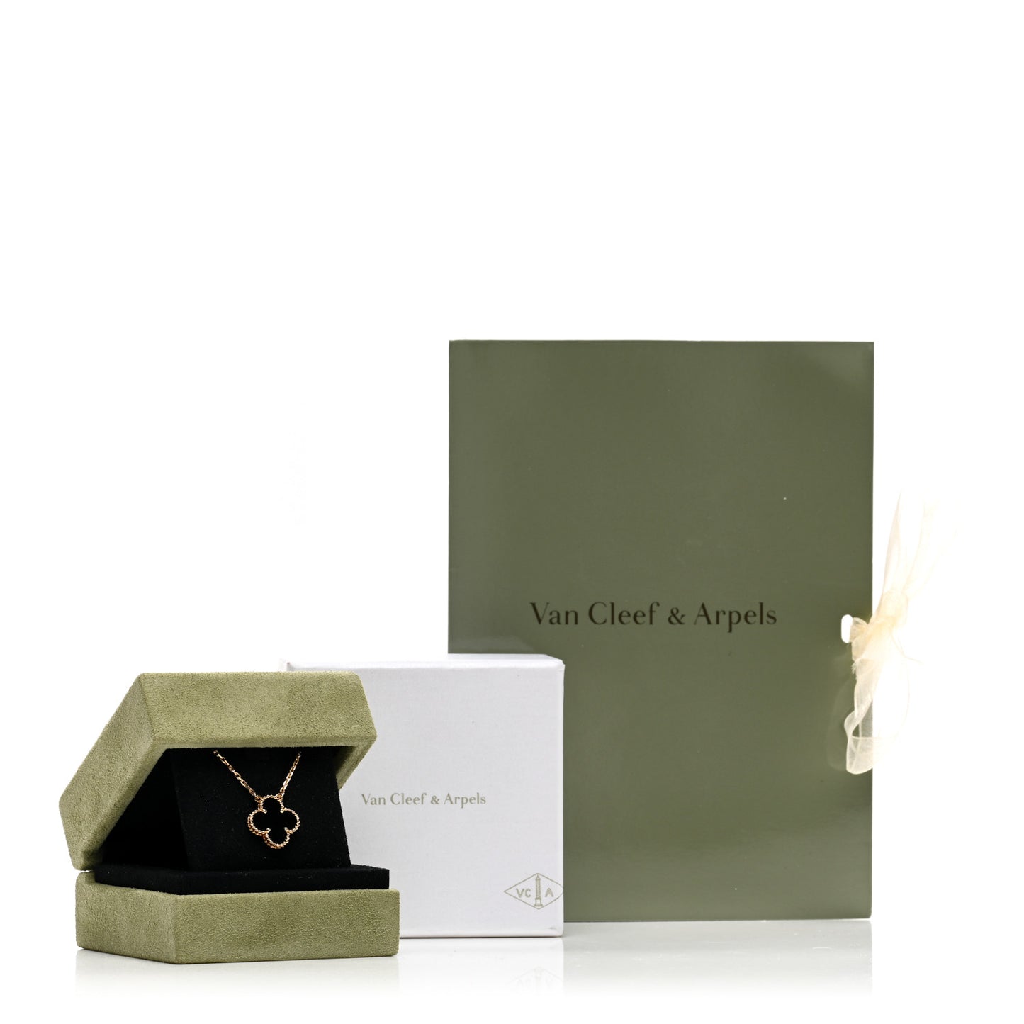 18K Yellow Gold Black Onyx Vintage Alhambra Pendant Necklace