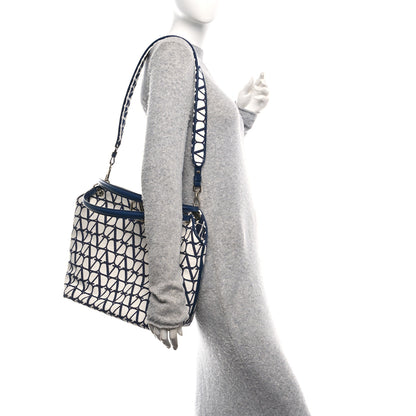 Valentino Garavani Toile Iconographe Vlogo All In Shopping Bag White Worker 2 of 10