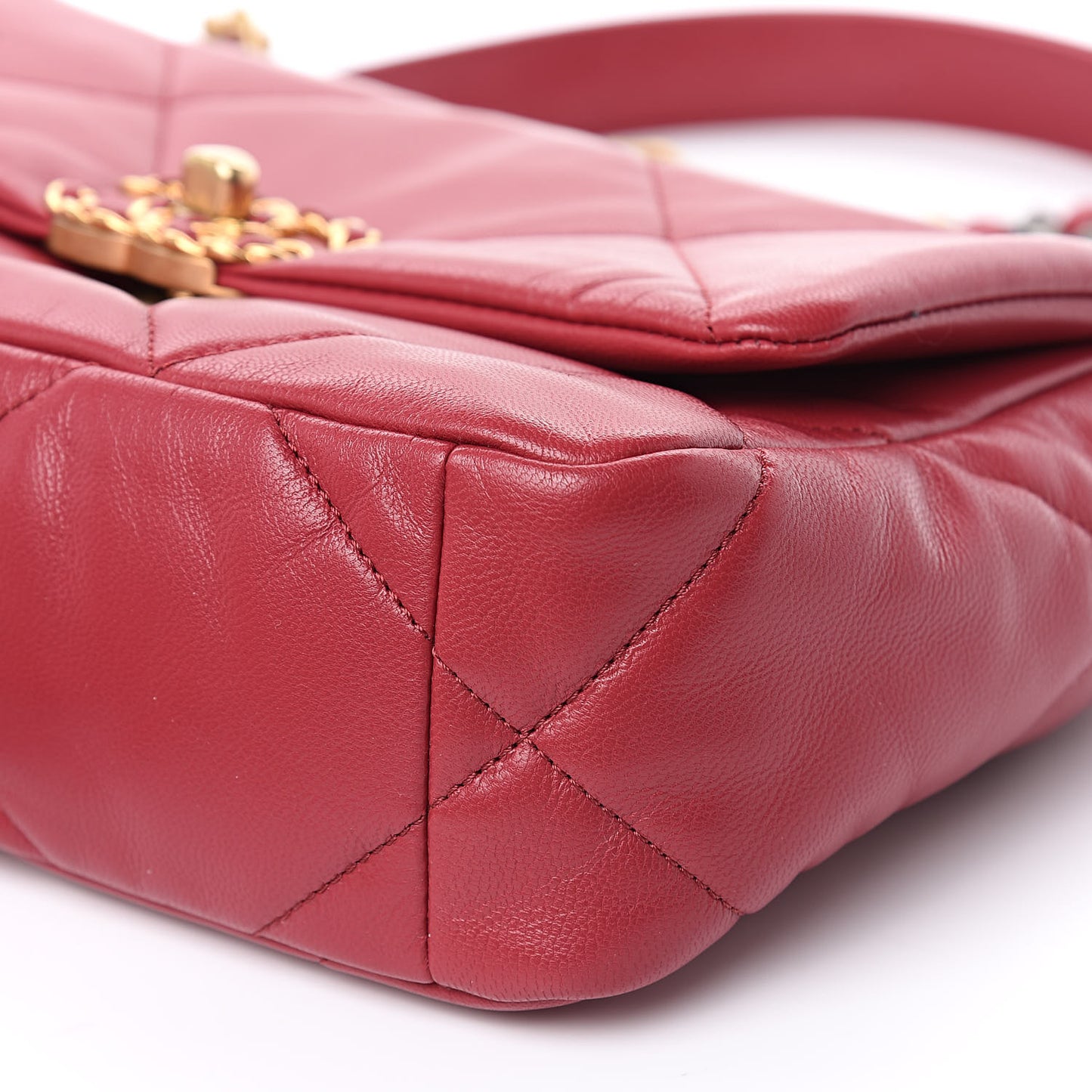 Lambskin Quilted Medium 19 Flap Red