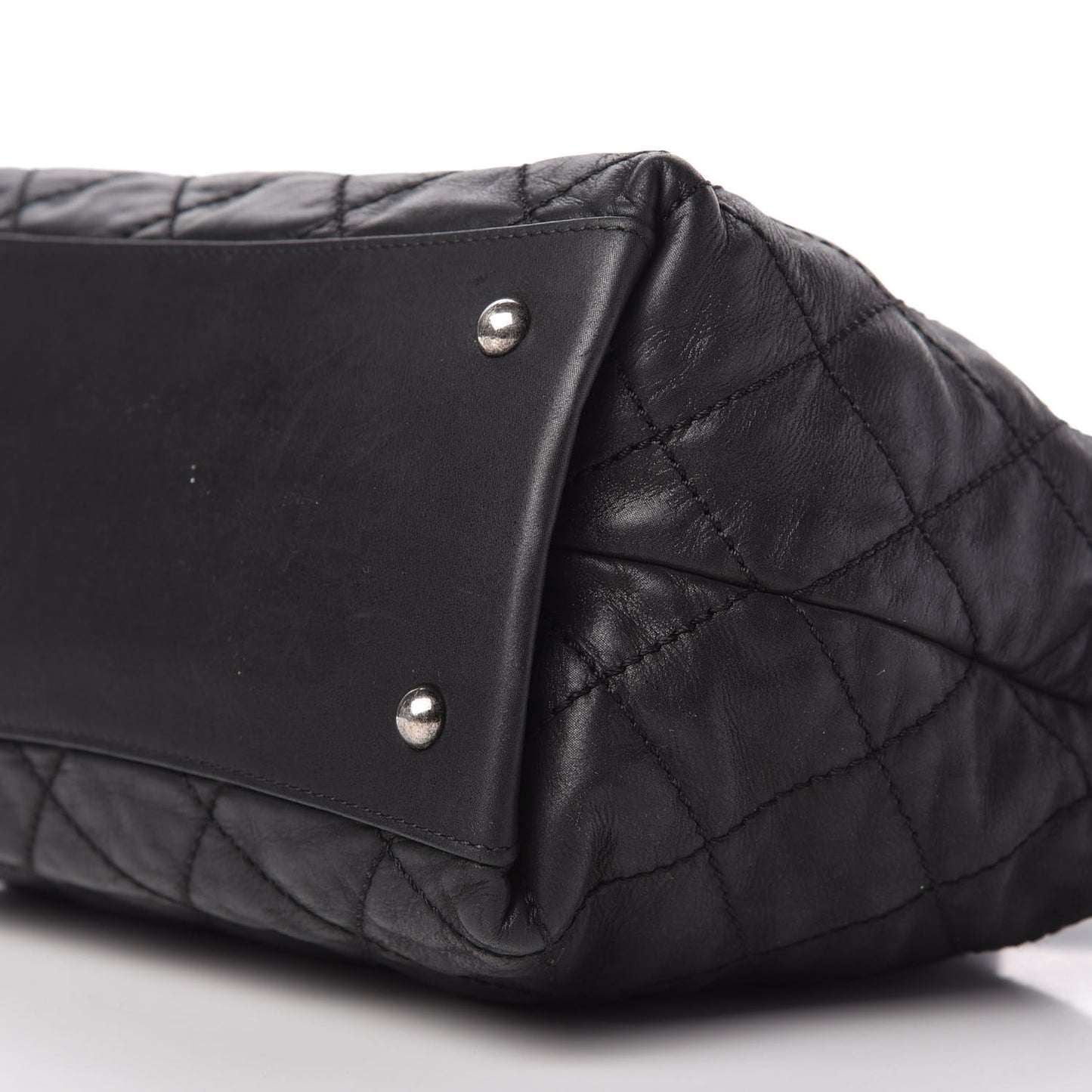 Iridescent Calfskin Quilted Coco Daily Shoulder Bag Black