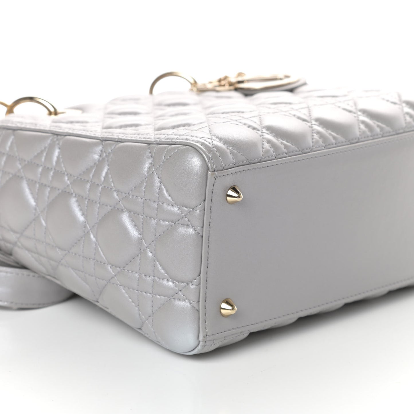 Pearly Lambskin Cannage Medium Lady Dior Grey