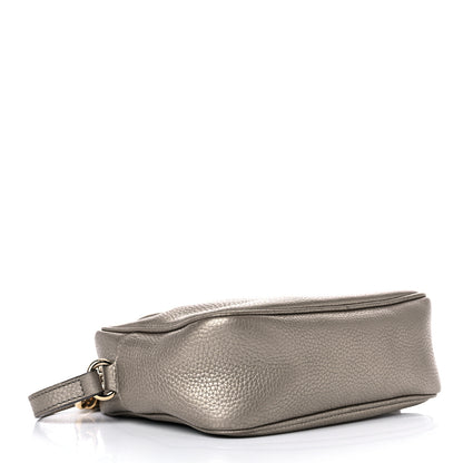 Gucci Metallic Pebbled Calfskin Small Soho Disco Bag Golden Beige 4 of 20