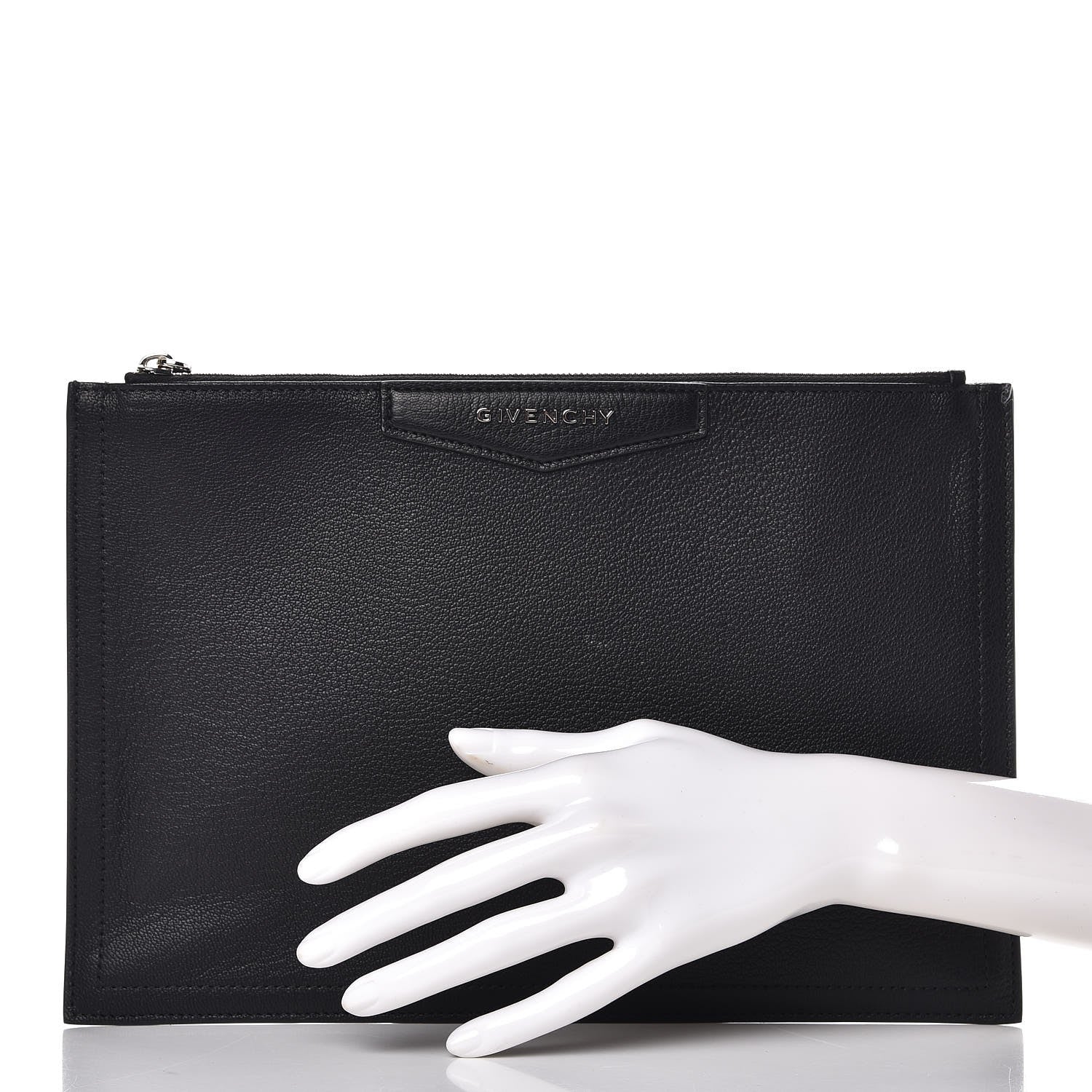 Givenchy Sugar Goatskin Medium Antigona Pouch Black 1 of 7