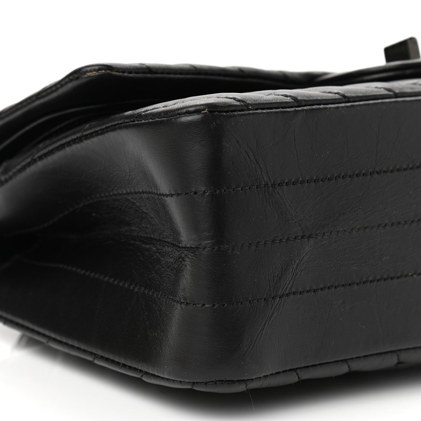 Aged Calfskin Chevron Quilted 2.55 Reissue 225 Flap So Black