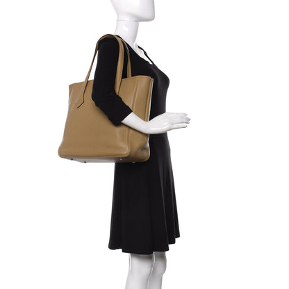 Hermes Taurillon Clemence Victoria II Cabas 32 Camel 2 of 18