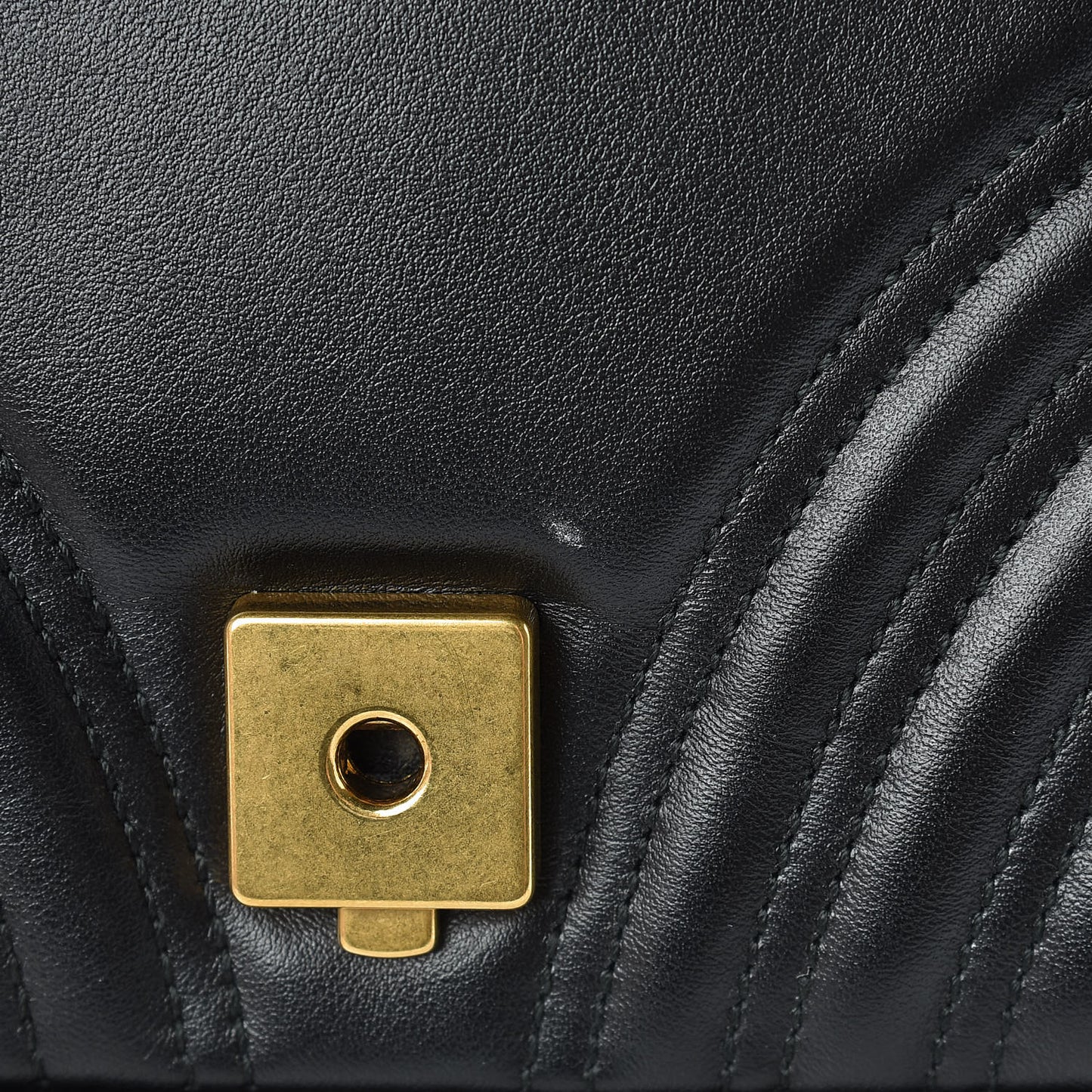 Calfskin Matelasse Small GG Marmont Shoulder Bag Black