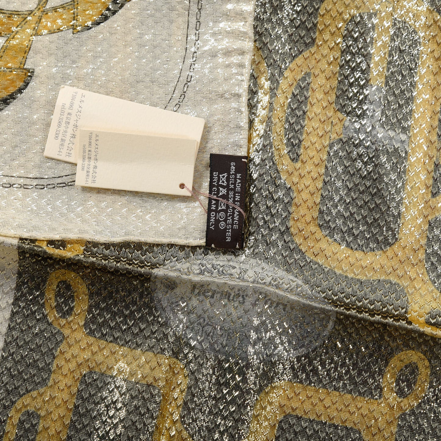 Silk Polyester Carre Glitter Bouclerie d'Attelage Scarf 70