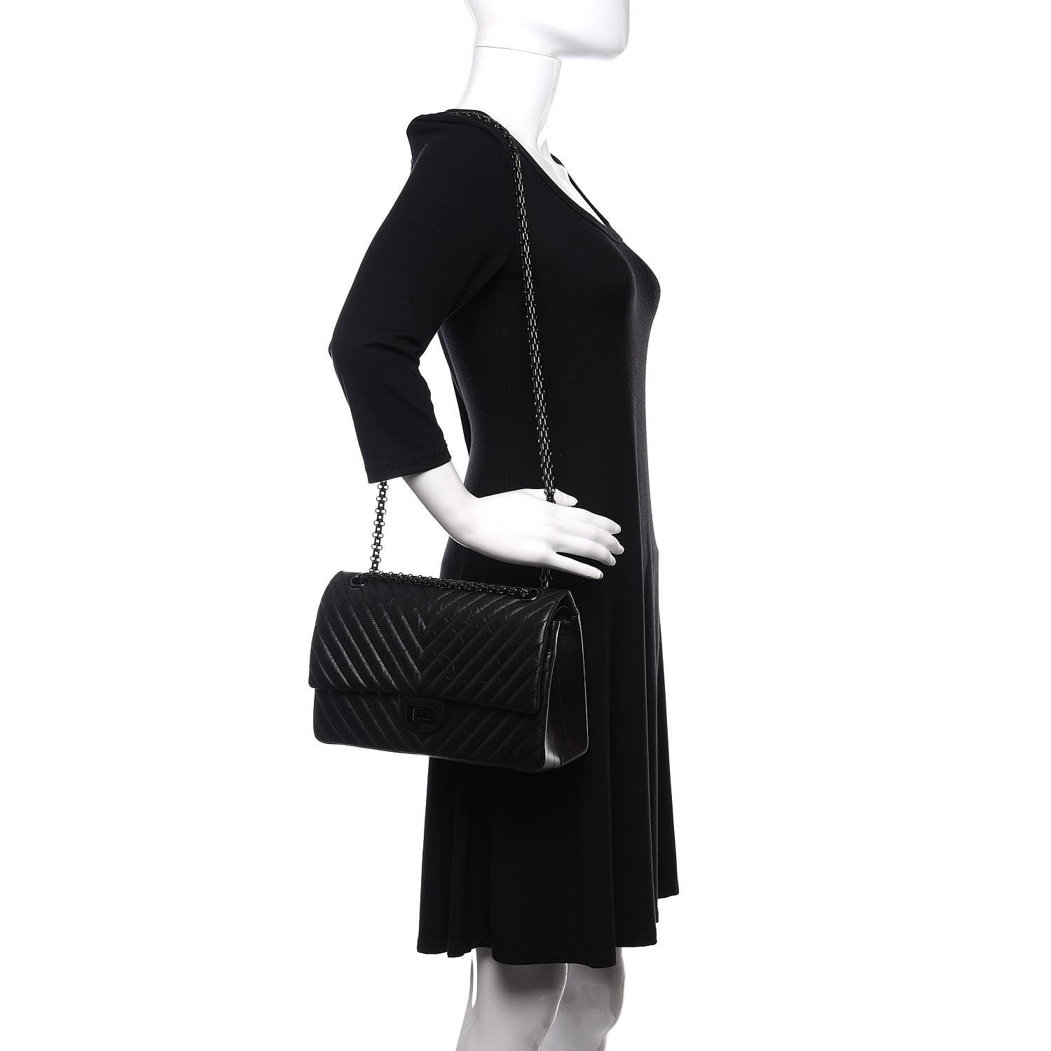 Chanel Aged Calfskin Chevron Quilted 2.55 Reissue 226 So Black 2 of 14