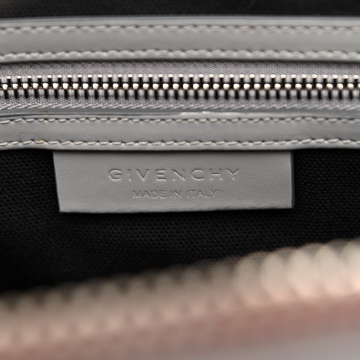 Givenchy Shiny Lord Calfskin Medium Antigona Pearl Grey 6 of 11