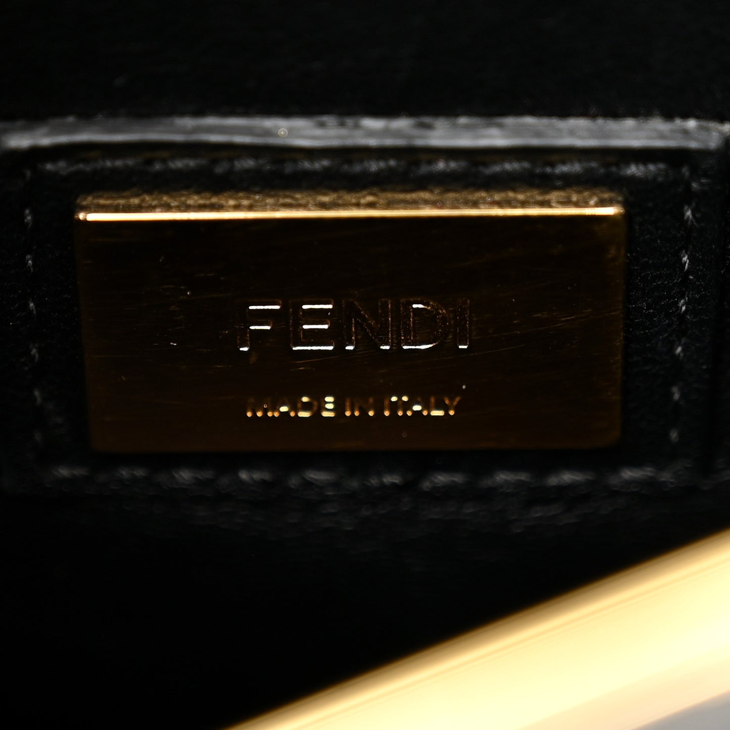 Vitello Seta Shiny Nappa Medium Peekaboo Iconic Satchel Black