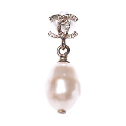 Chanel Pearl CC Drop Earrings Gold 3 of 4