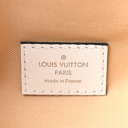 Louis Vuitton Monogram Giant Bumbag Kaki Beige 5 of 8