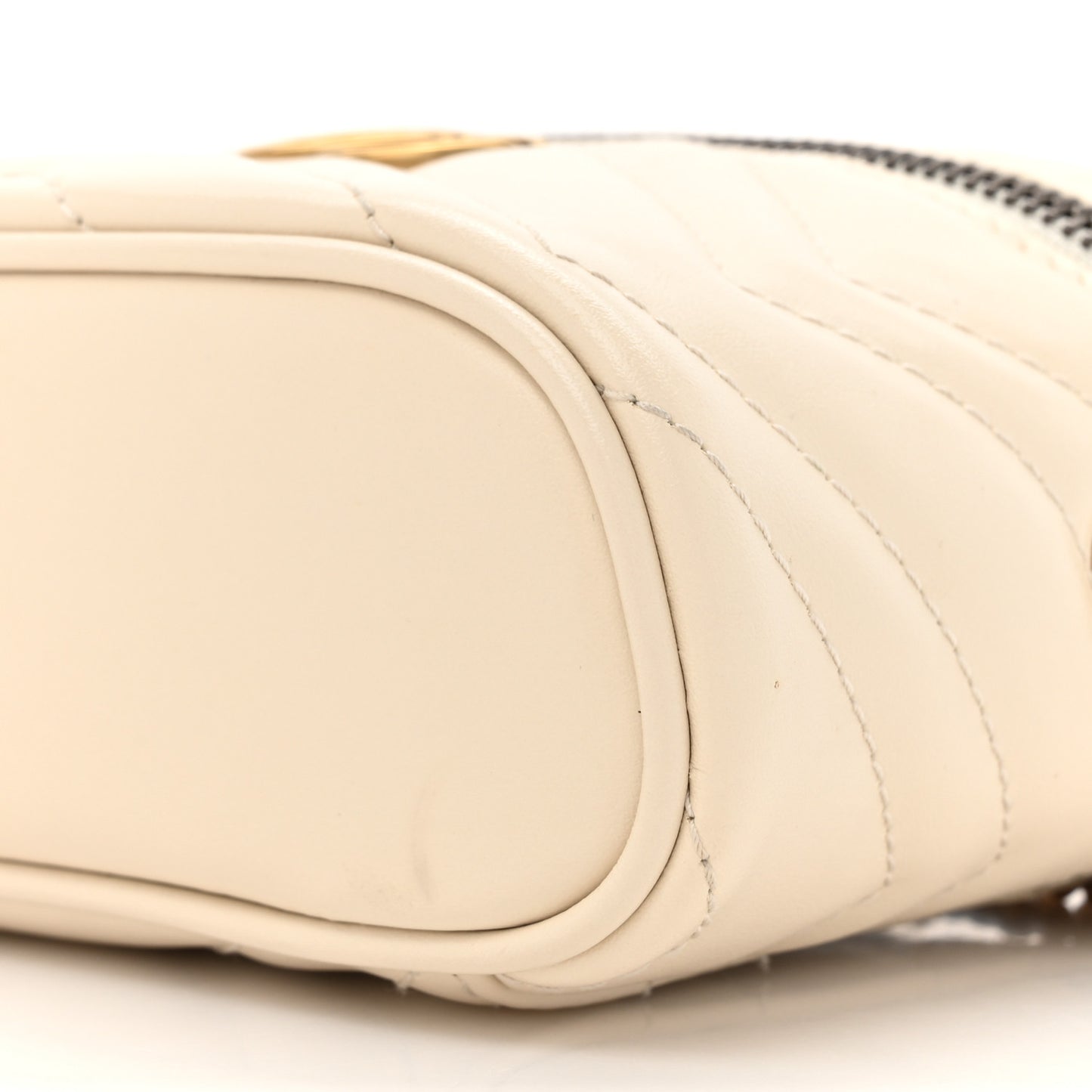 Calfskin Matelasse Chevron Mini GG Marmont Top Handle Bag Mystic White