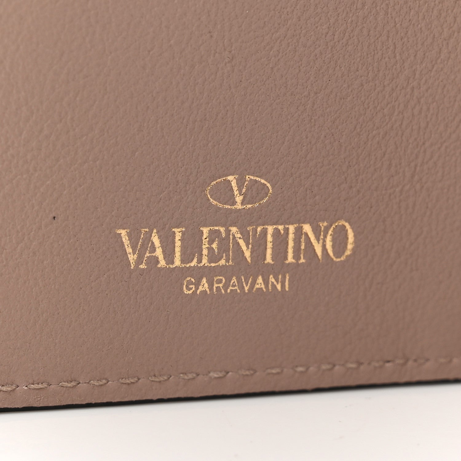 Valentino Garavani Calfskin Rockstud Continental Wallet Poudre 8 of 8