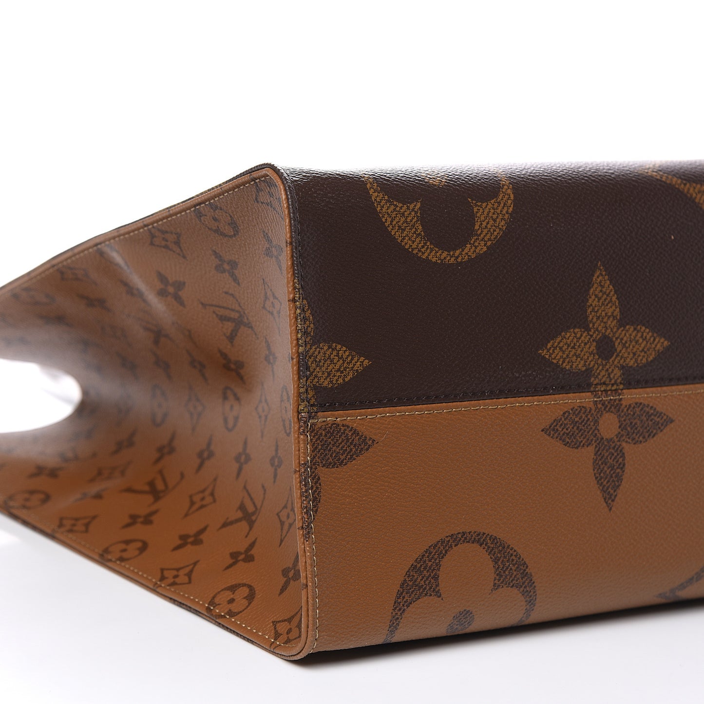 Reverse Monogram Giant Onthego GM