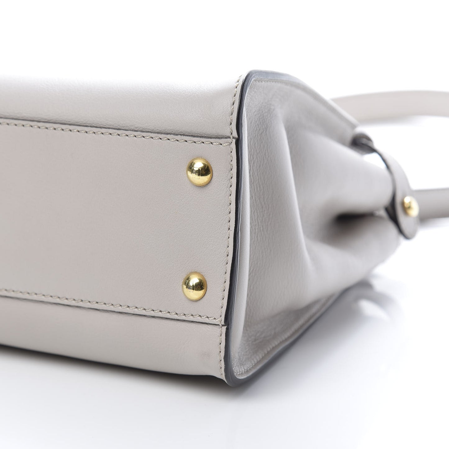 Vitello Seta Shiny Nappa Medium Peekaboo Iconic Satchel Grigio Polvere Magenta