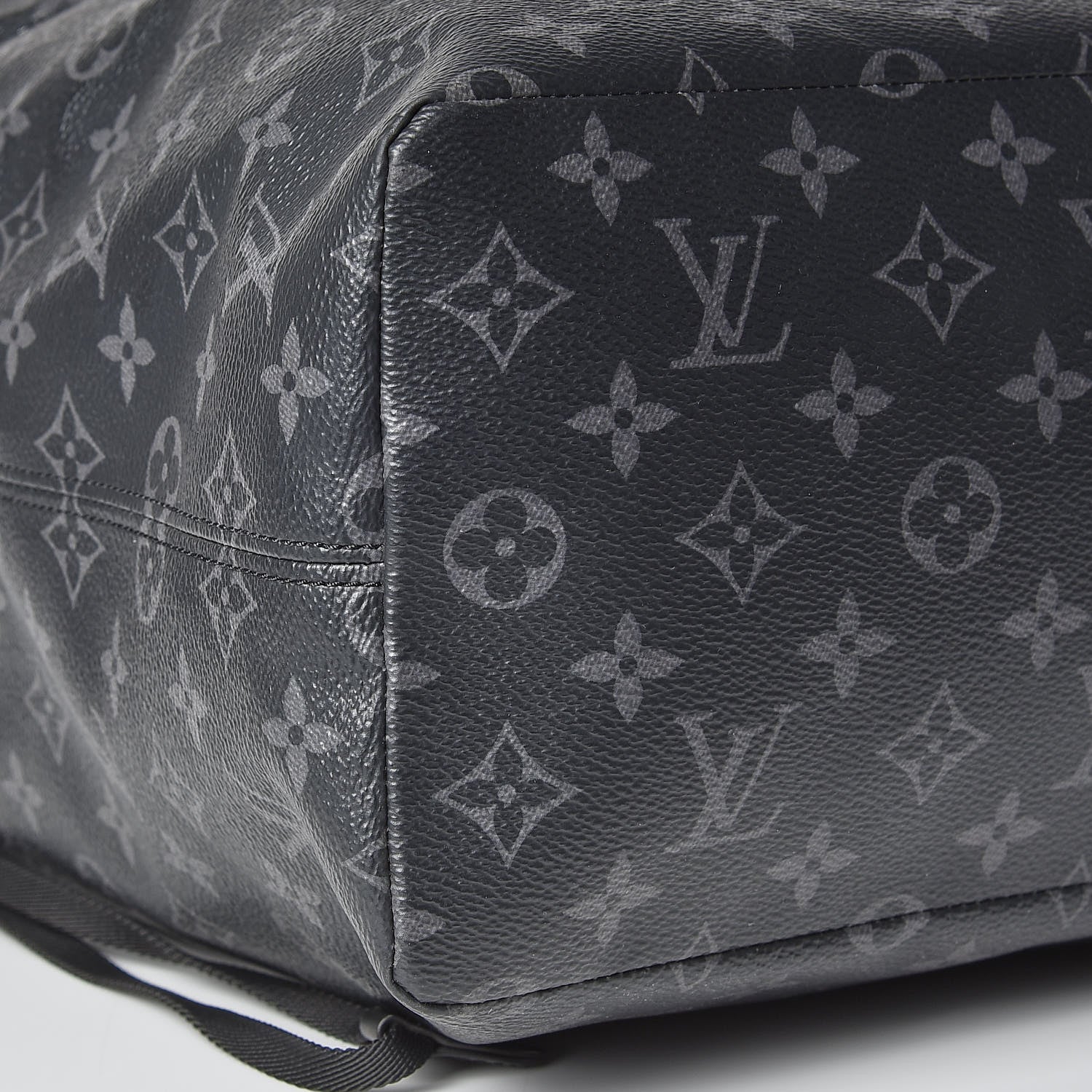 Louis Vuitton Monogram Eclipse Cabas Light 8 of 9