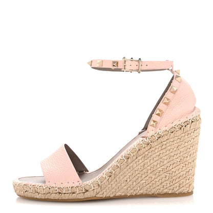 Valentino Garavani Grained Calfskin Rockstud Ankle Strap Espadrille 15/105mm Wedge Sandals 41 Rose Quartz Natural 1 of 11