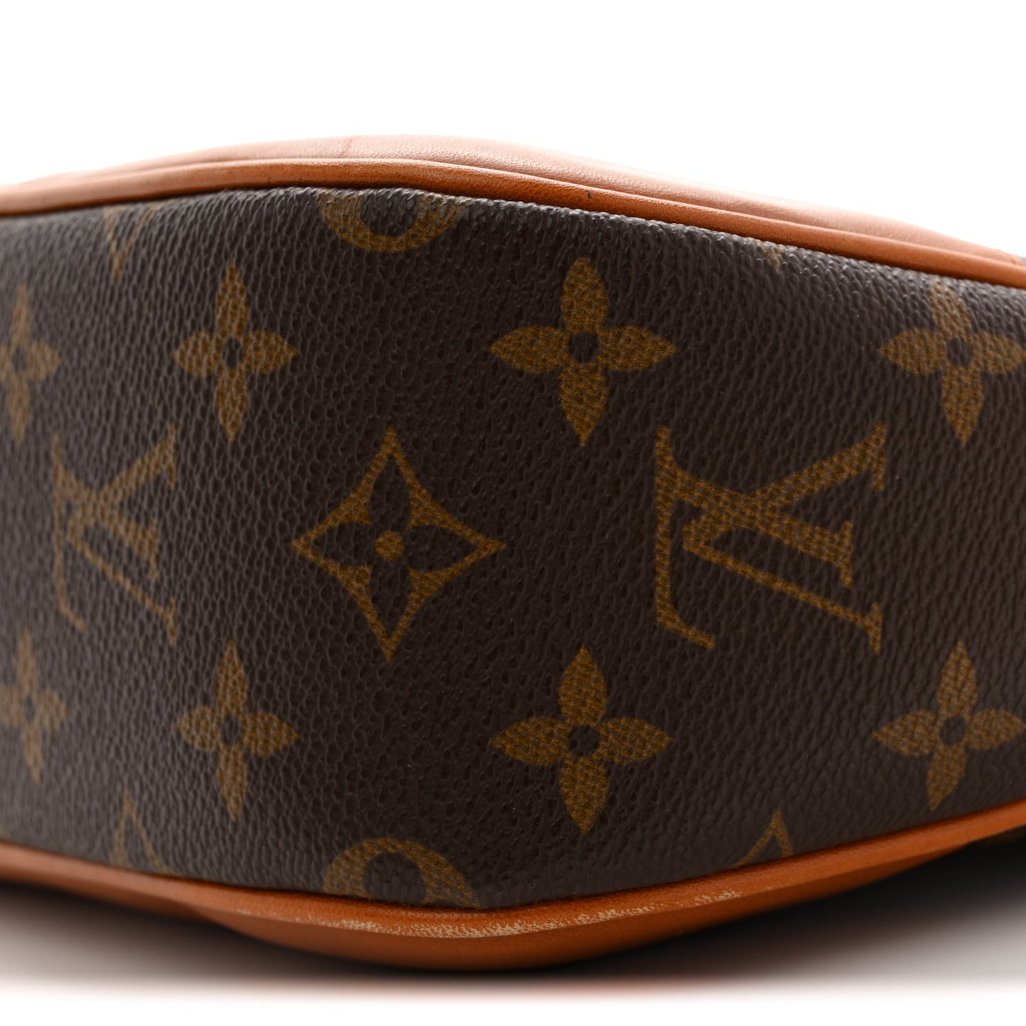 Monogram Saks Boulogne