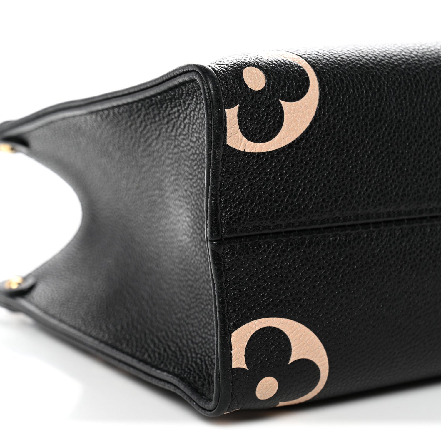 Louis Vuitton Empreinte Monogram Giant Onthego PM Black Beige 8 of 10