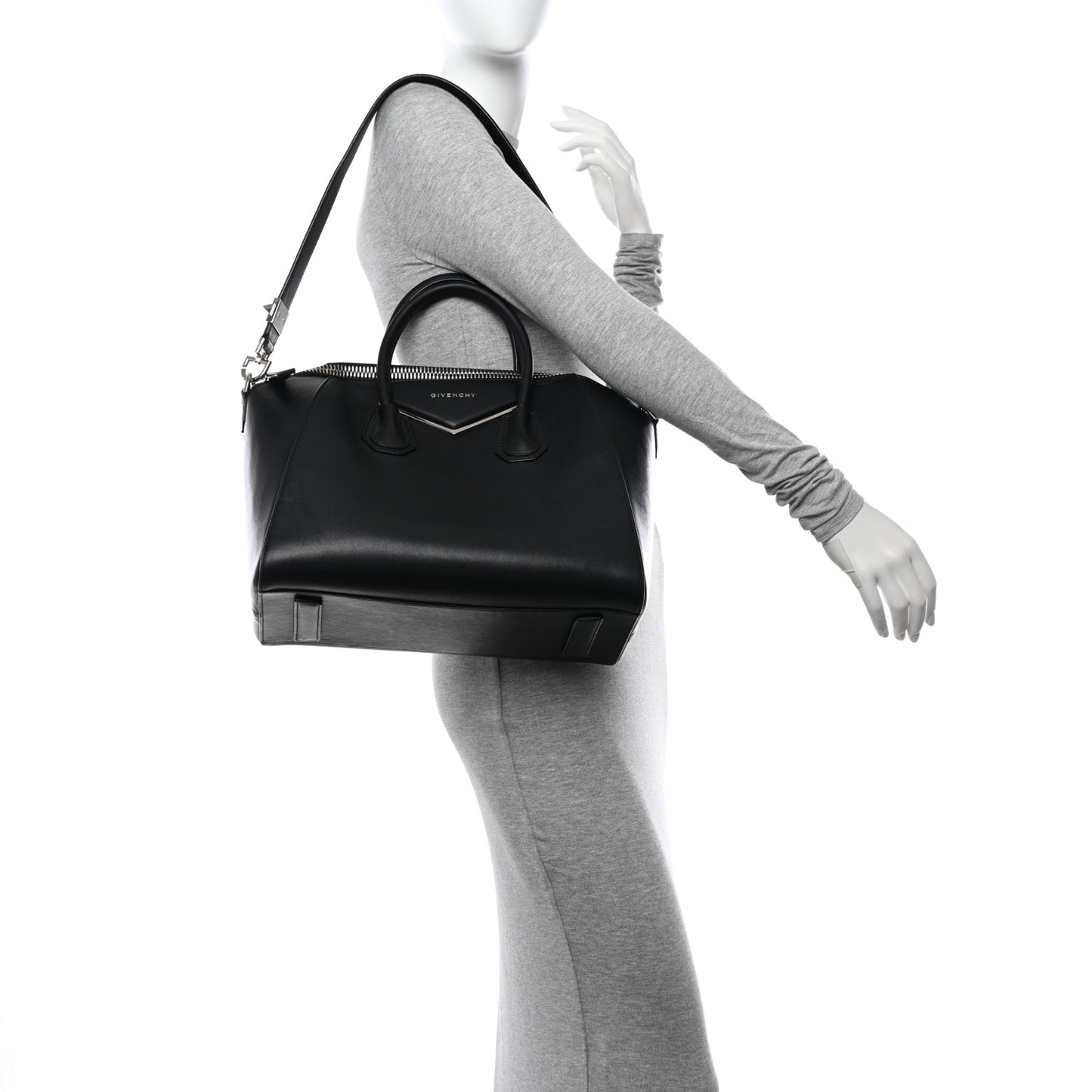 Calfskin Medium Metal Antigona Black