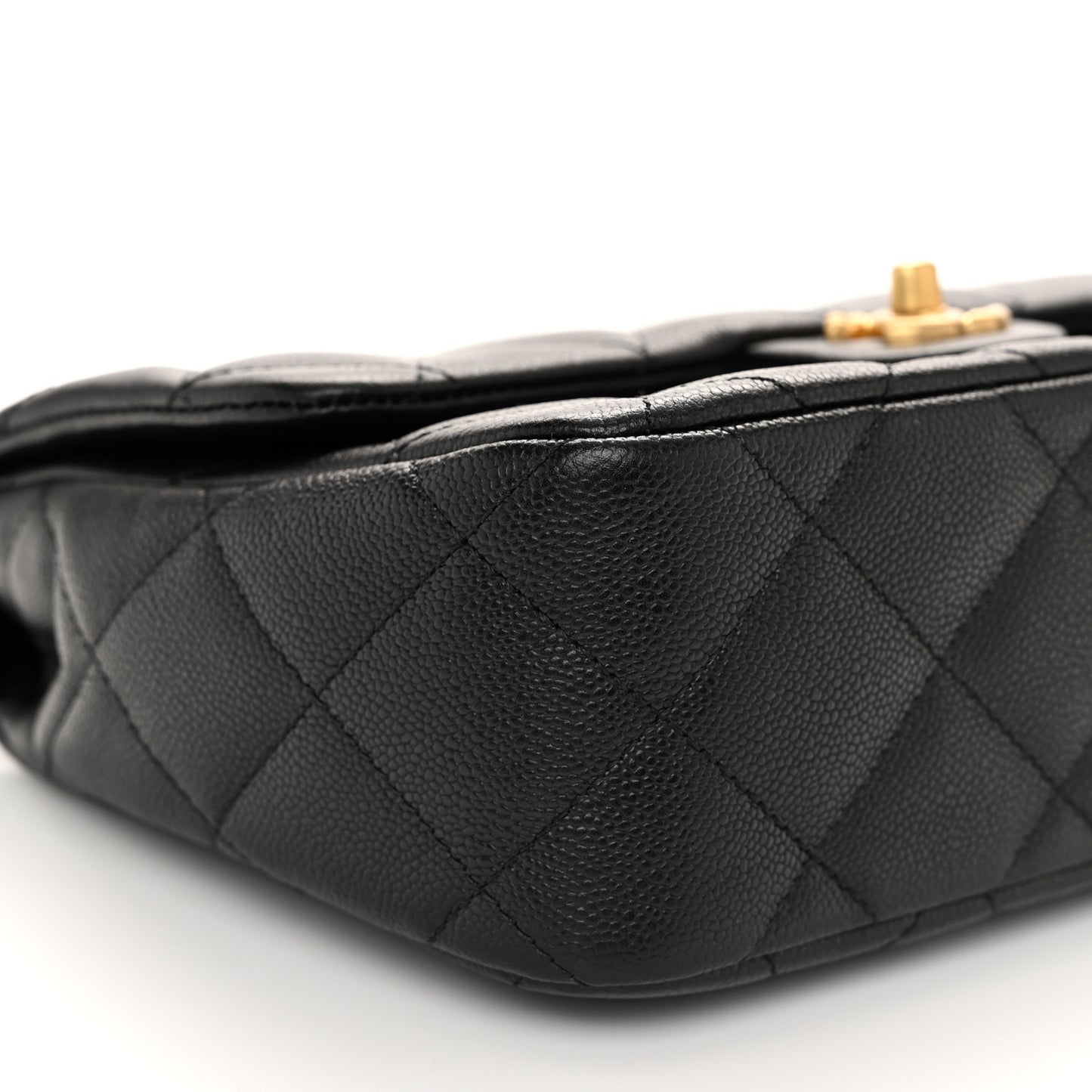 Caviar Quilted Sweetheart Flap Black