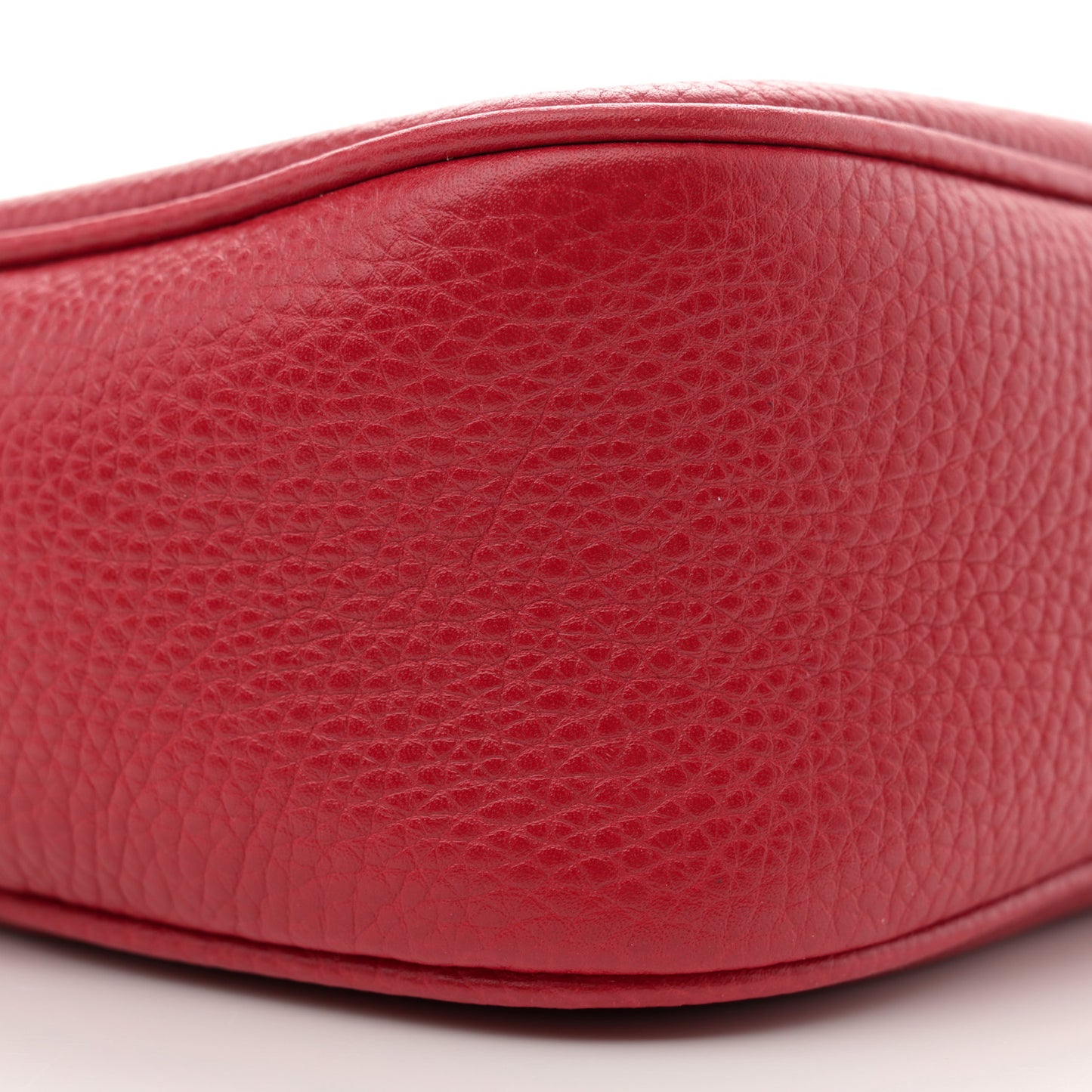 Pebbled Calfskin Small Soho Disco Bag Tabasco Red